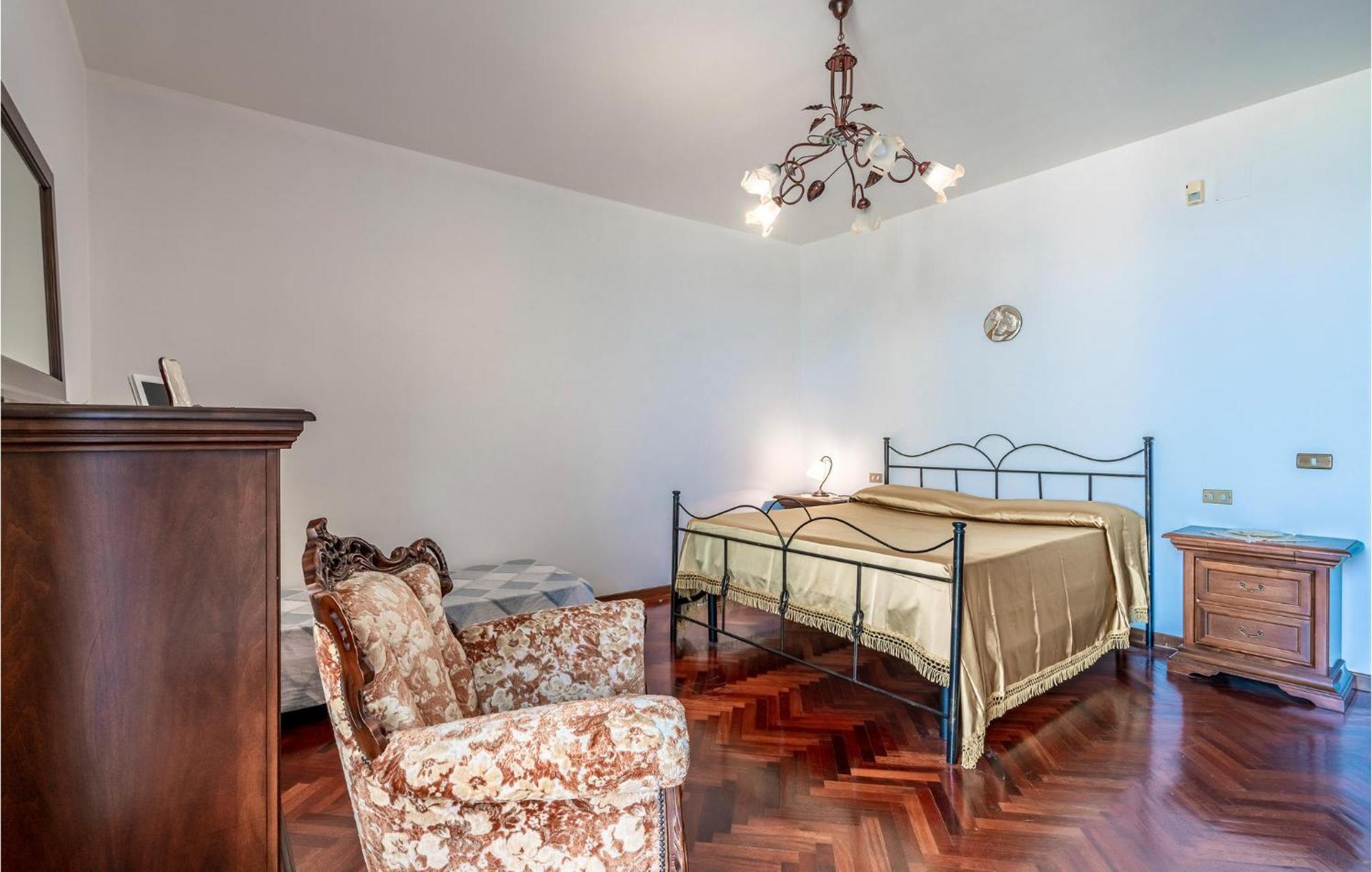 Nice Home In Belsito With Wifi Montepagano 外观 照片